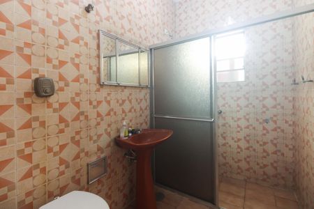 Casa à venda com 80m², 2 quartos e 2 vagas Casa à venda com 80m², 2 quartos e 2 vagasBanheiro