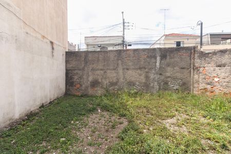 Casa à venda com 80m², 2 quartos e 2 vagas Casa à venda com 80m², 2 quartos e 2 vagasQuintal