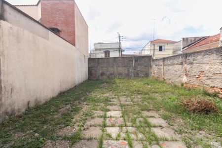 Casa à venda com 80m², 2 quartos e 2 vagas Casa à venda com 80m², 2 quartos e 2 vagasQuintal