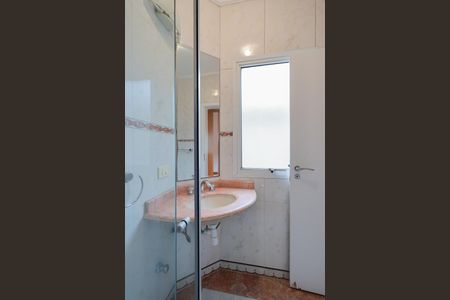 Casa à venda com 168m², 4 quartos e 2 vagasBanheiro da suíte 3