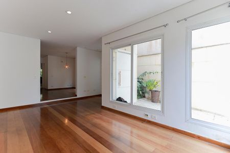 Casa à venda com 168m², 4 quartos e 2 vagasSala de estar