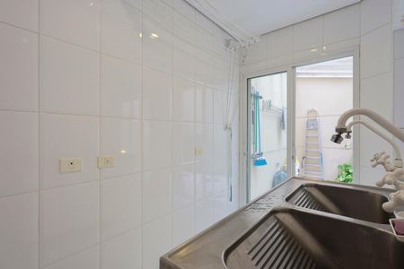 Casa à venda com 168m², 4 quartos e 2 vagasÁrea de serviço