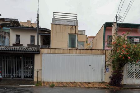 Casa à venda com 168m², 4 quartos e 2 vagasFachada + plaquinha