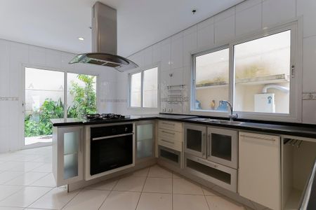 Casa à venda com 168m², 4 quartos e 2 vagasCopa e cozinha