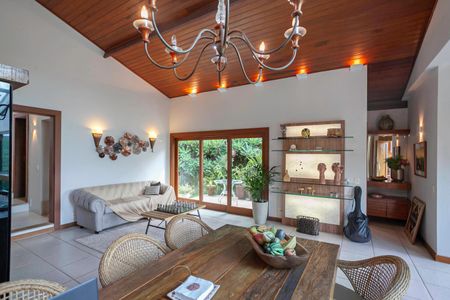 Sala 2 de casa de condomínio à venda com 3 quartos, 970m² em Fazenda dos Pires, Nova Lima