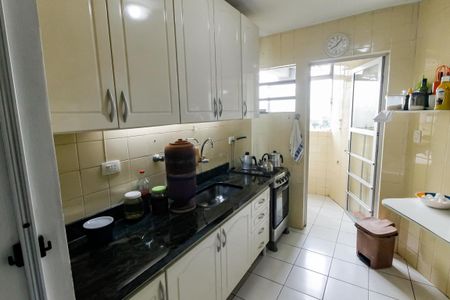 Apartamento para alugar com 70m², 2 quartos e 1 vagaCozinha - Armários