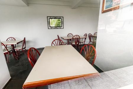 Apartamento para alugar com 70m², 2 quartos e 1 vagaÁrea comum - Salão de festas