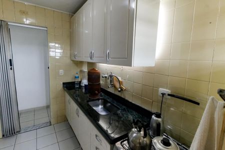 Apartamento para alugar com 70m², 2 quartos e 1 vagaCozinha - Armários