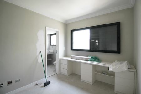 Apartamento para alugar com 170m², 3 quartos e 3 vagasSuíte 2