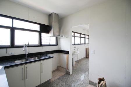 Apartamento para alugar com 170m², 3 quartos e 3 vagasCozinha