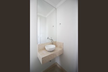 Apartamento para alugar com 170m², 3 quartos e 3 vagasLavabo