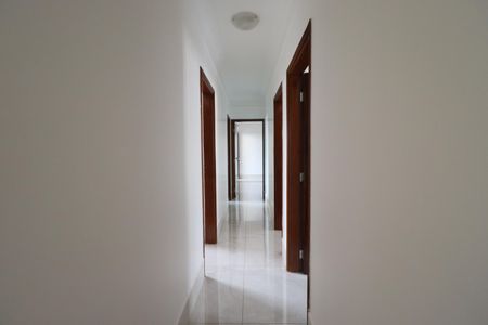 Corredor de apartamento para alugar com 4 quartos, 119m² em Jardim Macedo, Ribeirão Preto