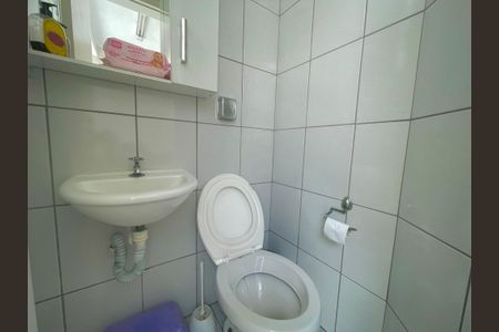 Casa à venda com 70m², 2 quartos e 1 vagaBanheiro 2