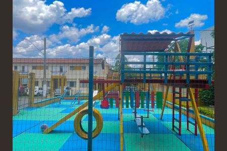 Casa à venda com 70m², 2 quartos e 1 vagaÁrea comum - Playground