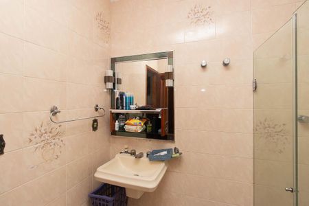 Casa à venda com 270m², 3 quartos e 6 vagasBanheiro Social