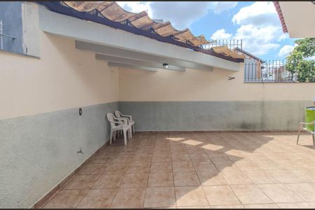 Casa à venda com 270m², 3 quartos e 6 vagasQuintal
