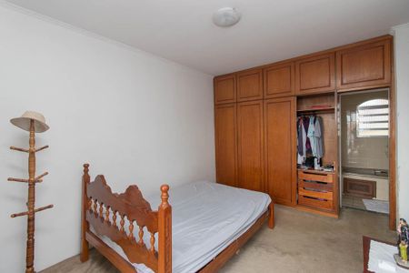 Casa à venda com 270m², 3 quartos e 6 vagasQuarto Suíte