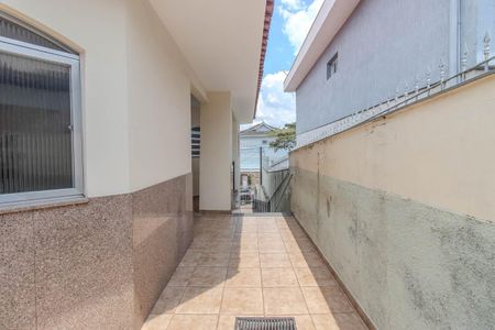 Casa à venda com 270m², 3 quartos e 6 vagasCorredor Externo