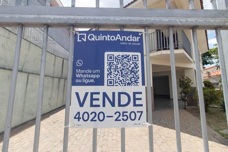 Casa à venda com 270m², 3 quartos e 6 vagasPlaca