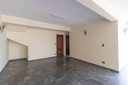 Casa à venda com 270m², 3 quartos e 6 vagasGaragem