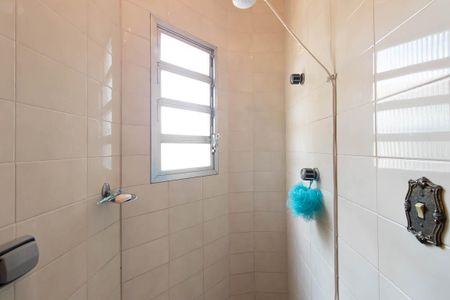 Casa à venda com 270m², 3 quartos e 6 vagasBanheiro da Garagem