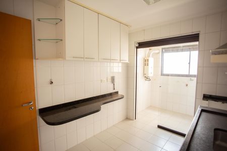 Apartamento para alugar com 80m², 3 quartos e 2 vagas Apartamento para alugar com 80m², 3 quartos e 2 vagasCOZINHA
