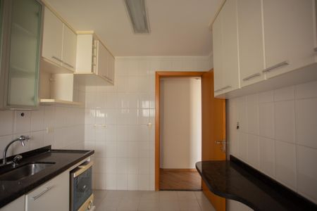 Apartamento para alugar com 80m², 3 quartos e 2 vagas Apartamento para alugar com 80m², 3 quartos e 2 vagasCOZINHA