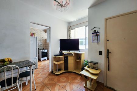 Apartamento à venda com 53m², 2 quartos e 1 vaga Apartamento à venda com 53m², 2 quartos e 1 vagaSala