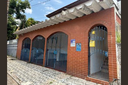 Casa à venda com 267m², 4 quartos e 3 vagasGaragem - Casa 1 , 2 e 3 