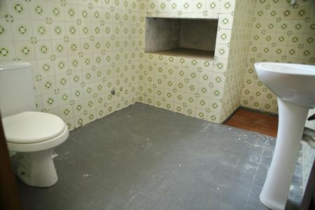 Casa à venda com 267m², 4 quartos e 3 vagasBanheiro casa 3 