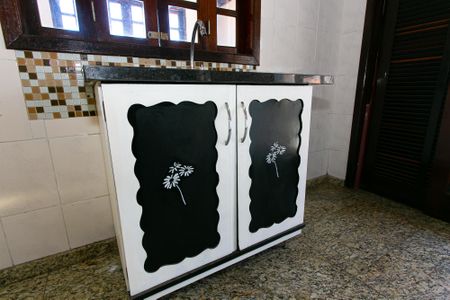 Casa à venda com 180m², 3 quartos e 1 vagaCasa 1 - Cozinha