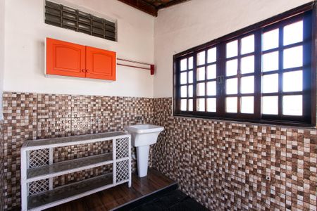 Casa à venda com 180m², 3 quartos e 1 vagaCasa 1 - Área de Serviço