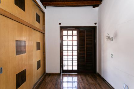 Casa à venda com 180m², 3 quartos e 1 vagaCasa 1 - Quarto