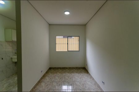 Sala/ Quarto de kitnet/studio para alugar com 1 quarto, 55m² em Vila Mangalot, São Paulo