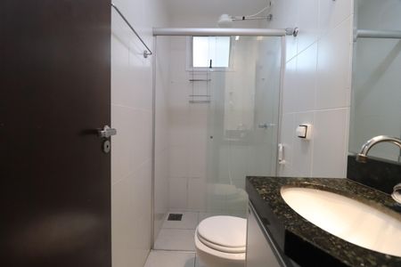 Apartamento para alugar com 59m², 2 quartos e 2 vagasBanheiro do Quarto 2