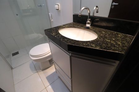 Apartamento para alugar com 59m², 2 quartos e 2 vagasBanheiro do Quarto 2