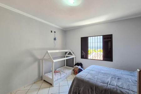 Casa à venda com 181m², 4 quartos e 2 vagasSuíte