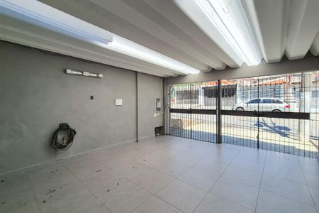 Casa à venda com 181m², 4 quartos e 2 vagasgaragem