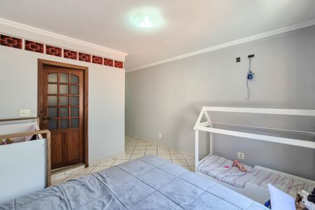 Casa à venda com 181m², 4 quartos e 2 vagasSuíte