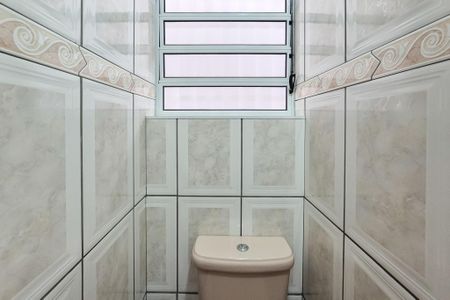 Casa à venda com 181m², 4 quartos e 2 vagasBanheiro de serviço