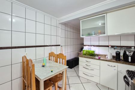 Casa à venda com 181m², 4 quartos e 2 vagasCozinha