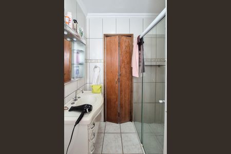 Casa à venda com 181m², 4 quartos e 2 vagasBanheiro Social