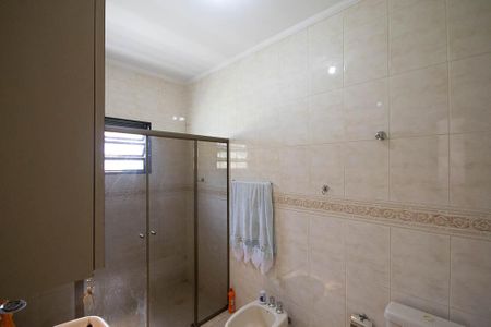Casa à venda com 360m², 3 quartos e 3 vagasBanheiro da Suíte