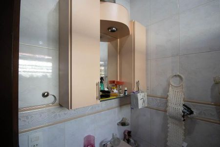 Casa à venda com 360m², 3 quartos e 3 vagasBanheiro da Suíte 2