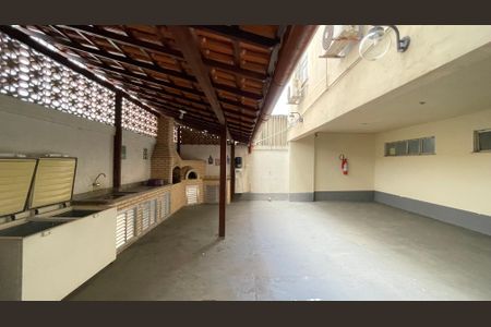 Apartamento à venda com 74m², 2 quartos e 1 vagaÁrea comum