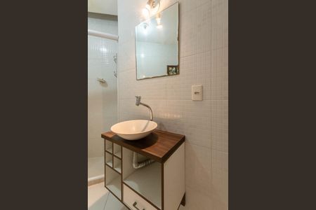 Apartamento à venda com 74m², 2 quartos e 1 vagaBanheiro