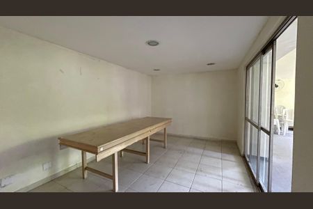 Apartamento à venda com 74m², 2 quartos e 1 vagaÁrea comum