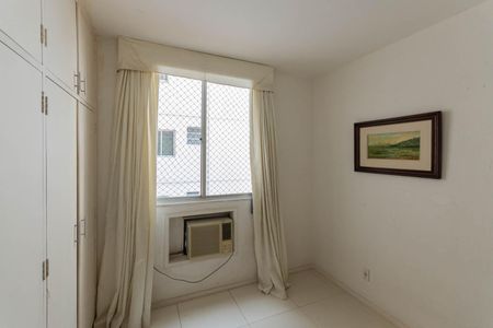 Apartamento à venda com 74m², 2 quartos e 1 vagaQuarto 