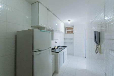 Apartamento à venda com 74m², 2 quartos e 1 vagaCozinha