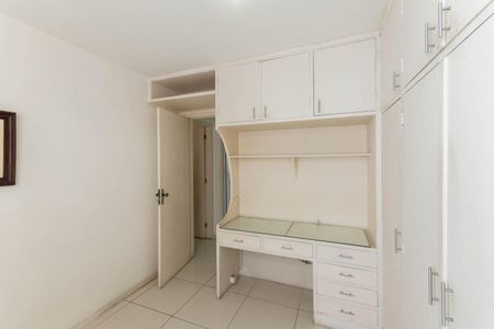 Apartamento à venda com 74m², 2 quartos e 1 vagaQuarto 